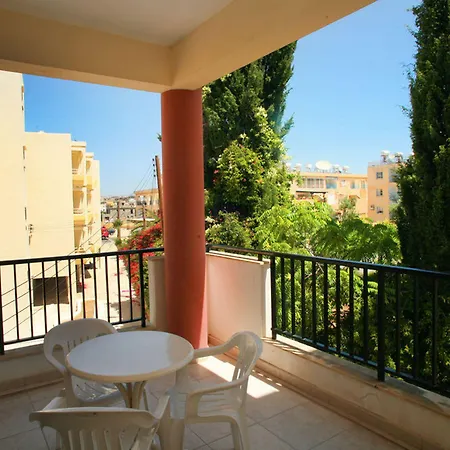 New York Plaza Lejlighedshotel Paphos