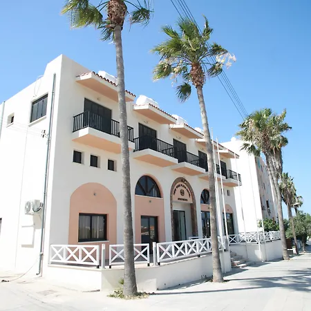 New York Plaza Lejlighedshotel Paphos