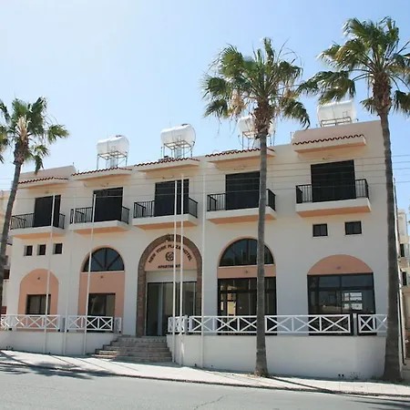 New York Plaza Lejlighedshotel Paphos