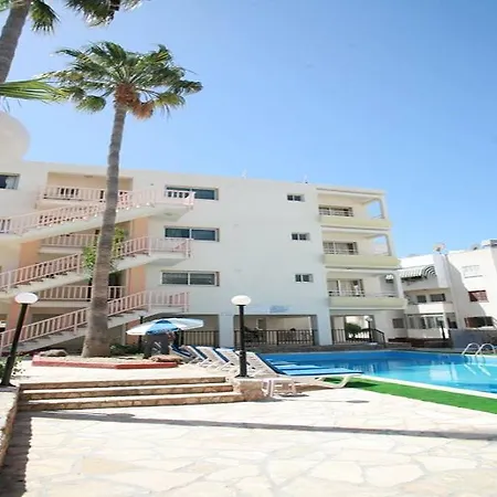 New York Plaza 3* Paphos
