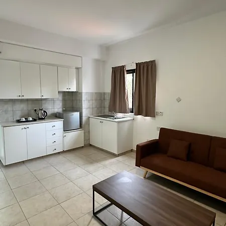 New York Plaza 3* Paphos