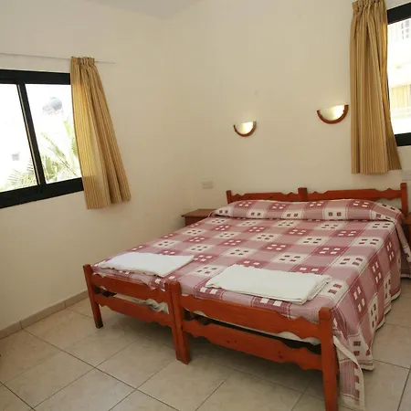 Lejlighedshotel New York Plaza Paphos