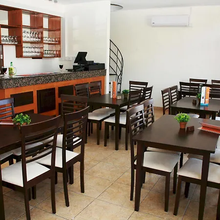 Lejlighedshotel New York Plaza Paphos